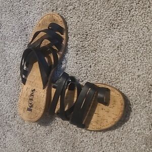 EUC Korks by Kork-Ease Clemmons Black Leather Strappy Sandal Women's Sz 7M